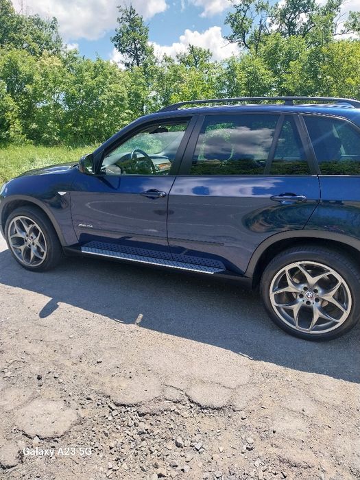 Продавам x5 3.5i e70