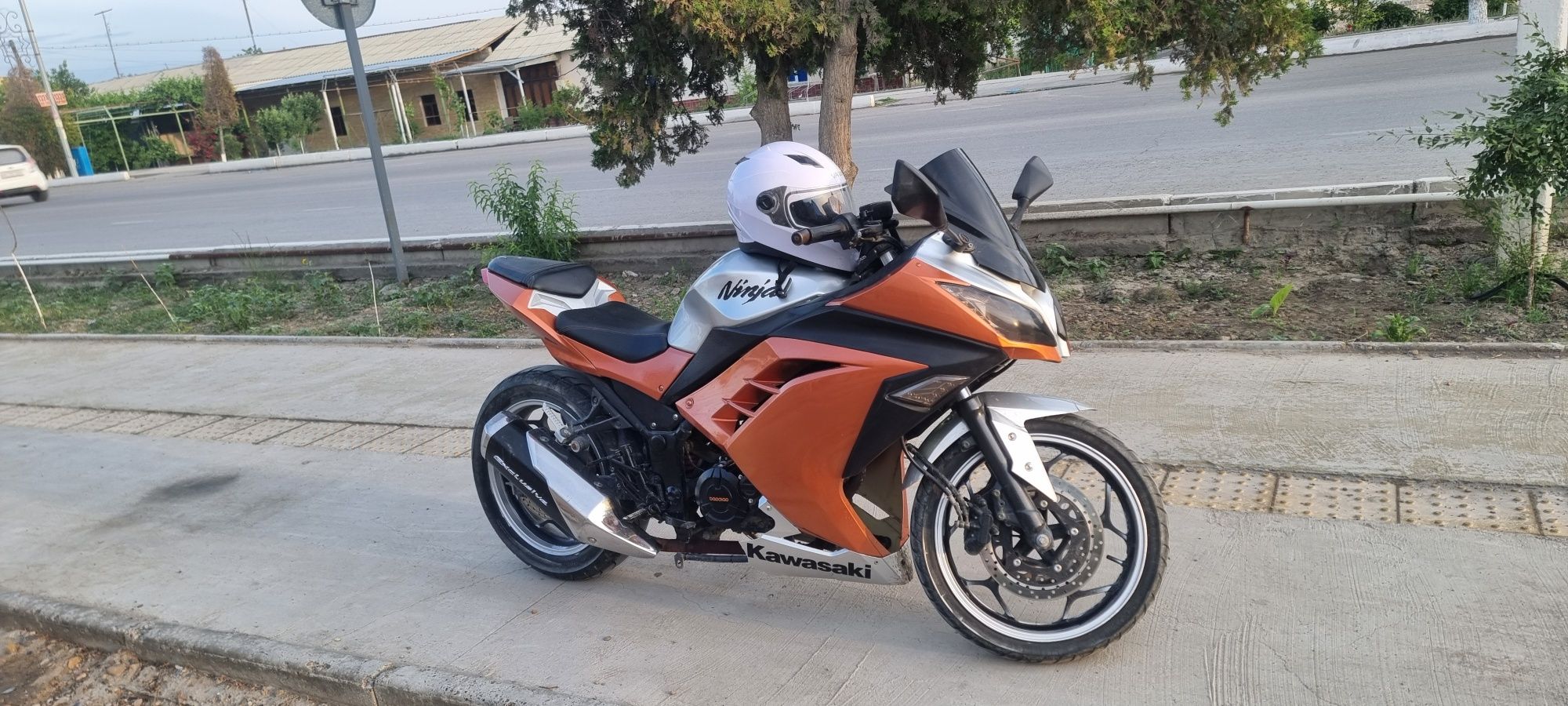 250 kubalik kavasaki ninja probegi 10ming narxi 25milon sum