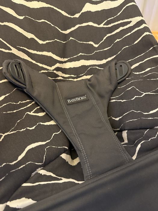 Baby Bjorn balansoar bebelusi impecabil
