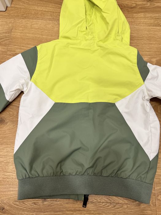 Детско якенце Reserved