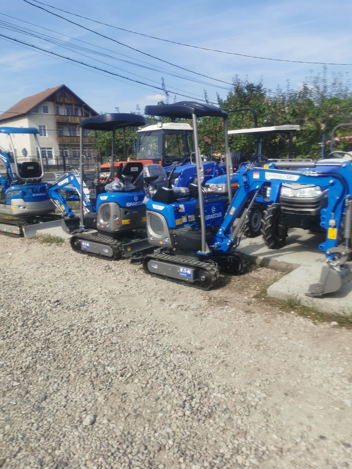 Miniexcavator nou Graecus 1t, garantie, posibil rate