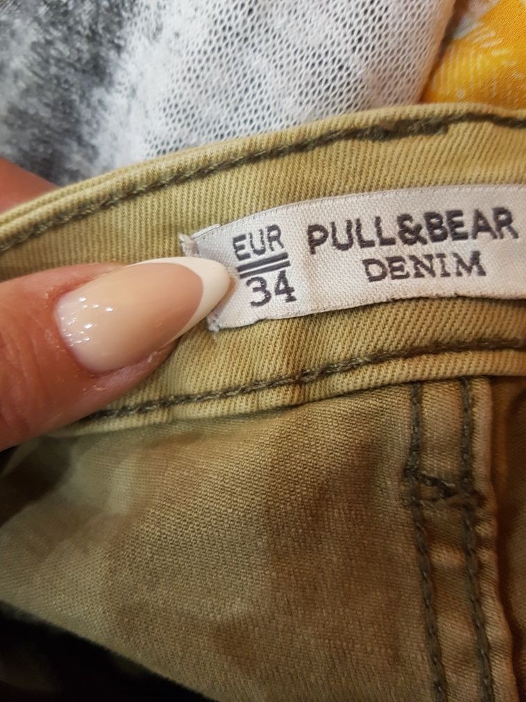 Blugi Pull&Bear  si bluza Kocca, ambele la doar 45 lei