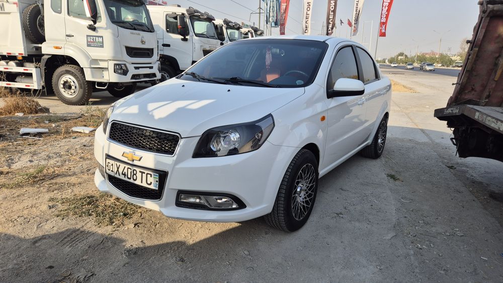 Nexia 3 2021 4-paz A/T 48000km