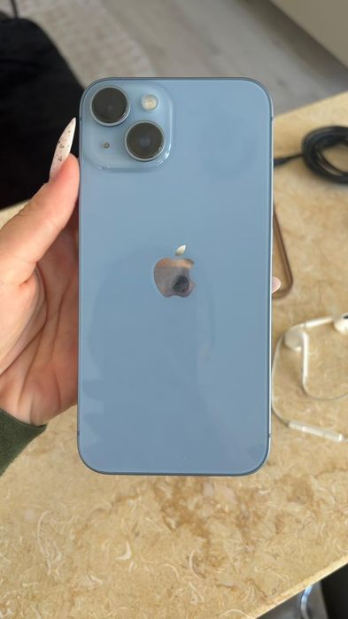 iPhone 14 Albastru 256 GB – Impecabil, fără zgârieturi + accesorii