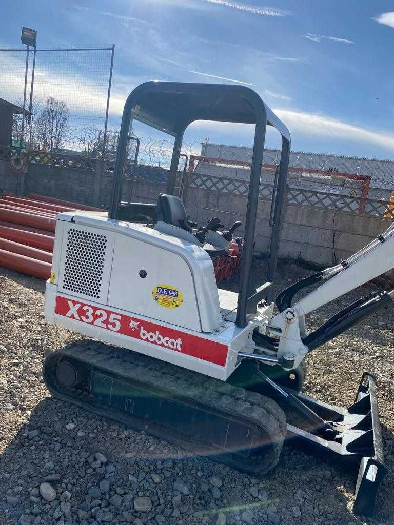 Excavator pe senile BOBCAT 325