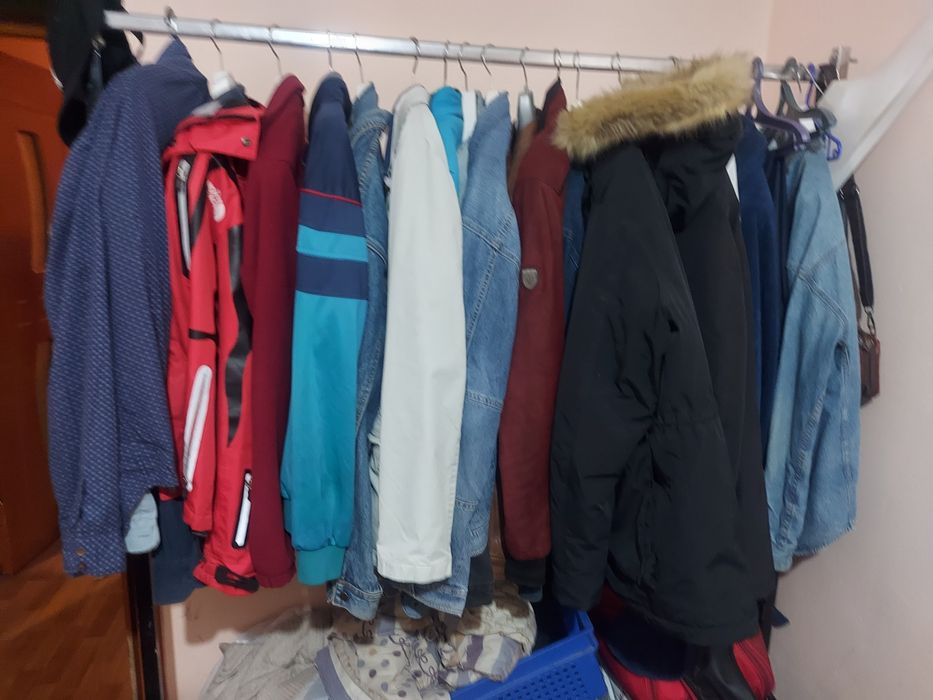 Продам большую вешалки  для одежды
