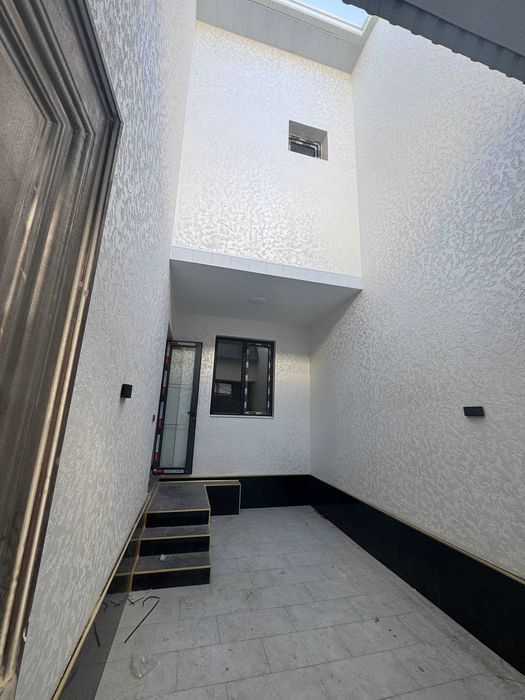 Продаётся двухэтажный коттедж в Янгихаятском районе ( Чорток).