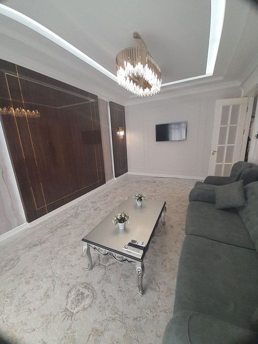 Юнсобод    О, Зокиров кучаси   Шахристон метро  5 минут