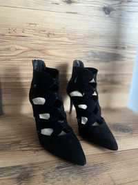 Pantofi de piele intoarsa Nine West