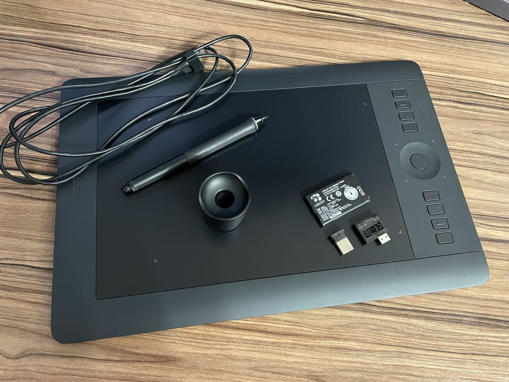 Wacom Intuos Pro M PTH-651 wireless графически планшет