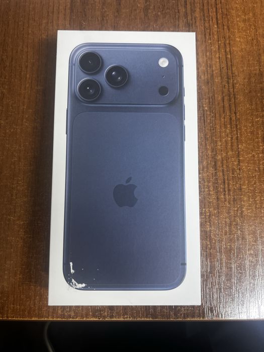 17 Pro Max 256gb EAC