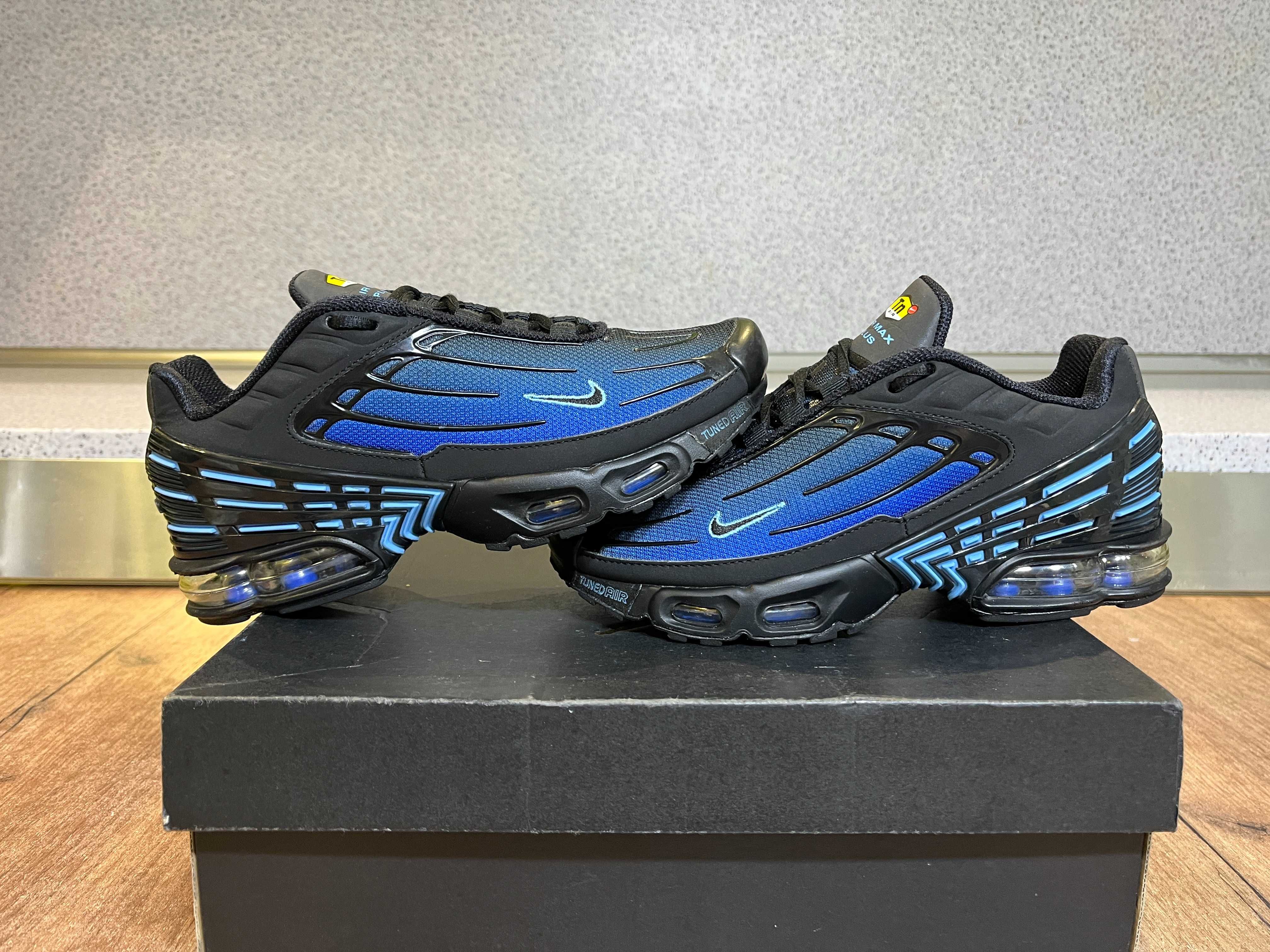 ОРИГИНАЛНИ *** Nike Air Max Plus TN 3 / Racer Blue Gradient