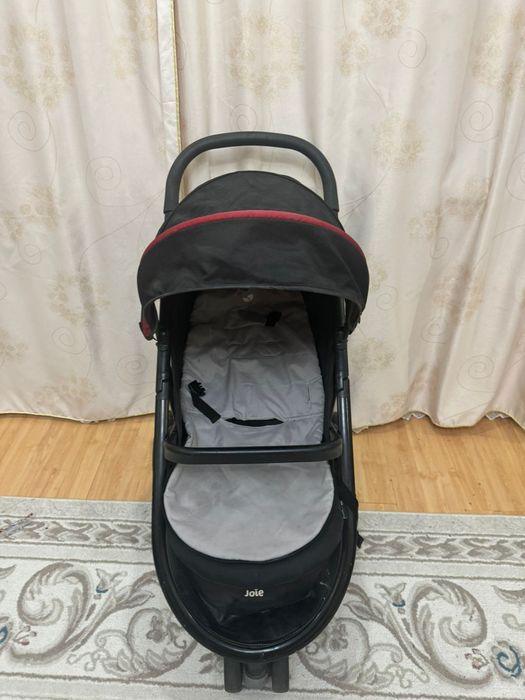 Детская коляска фирма joie