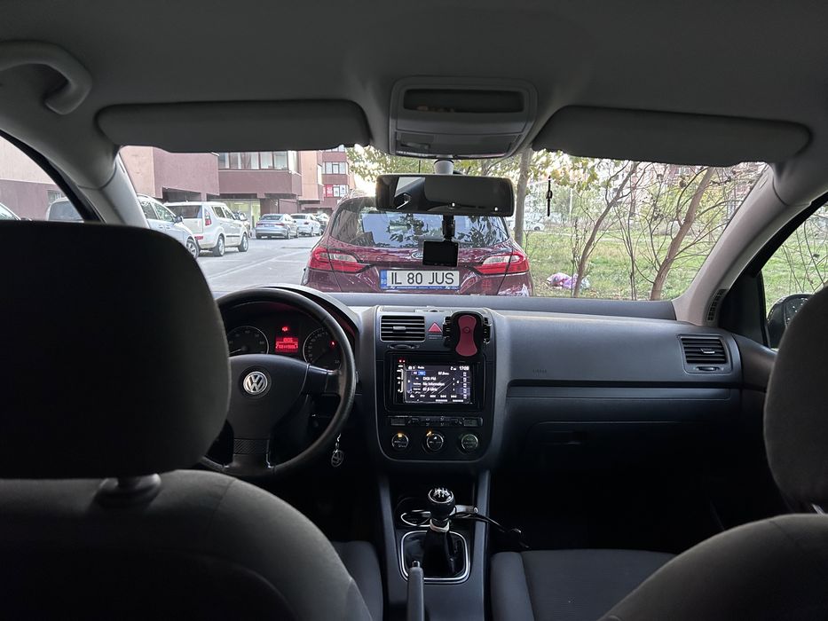 Volkswagen Golf 5 – 1.4 16V, 75CP – 2004 – 2.500€