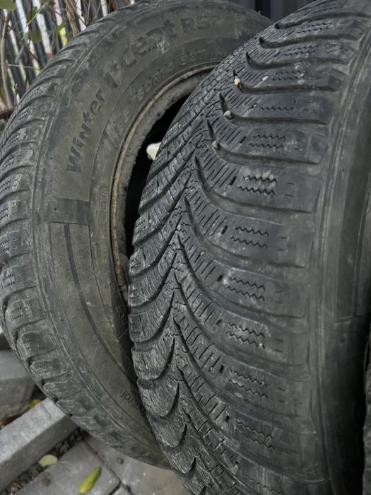 Vand cauciucuri de iarna cu tot cu jante 185/60/14