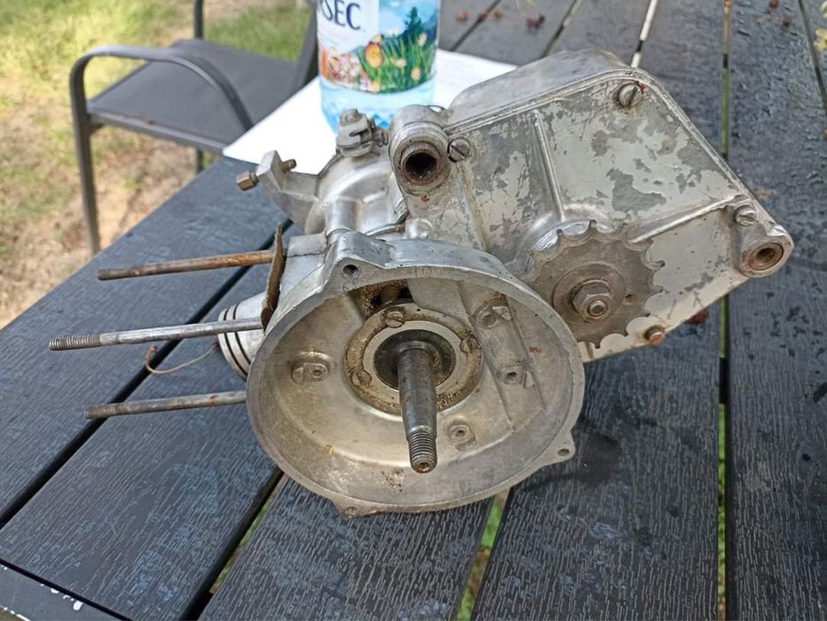 Motoare miniMobra unul complet cu carburator