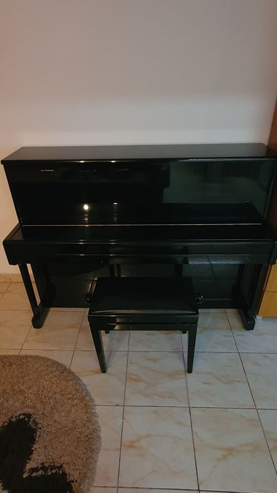 Pianină Bechler ca nouă, acordaj inclus + scaun