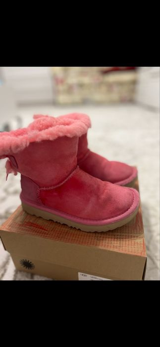 Ботуши на UGG от ест кожа
