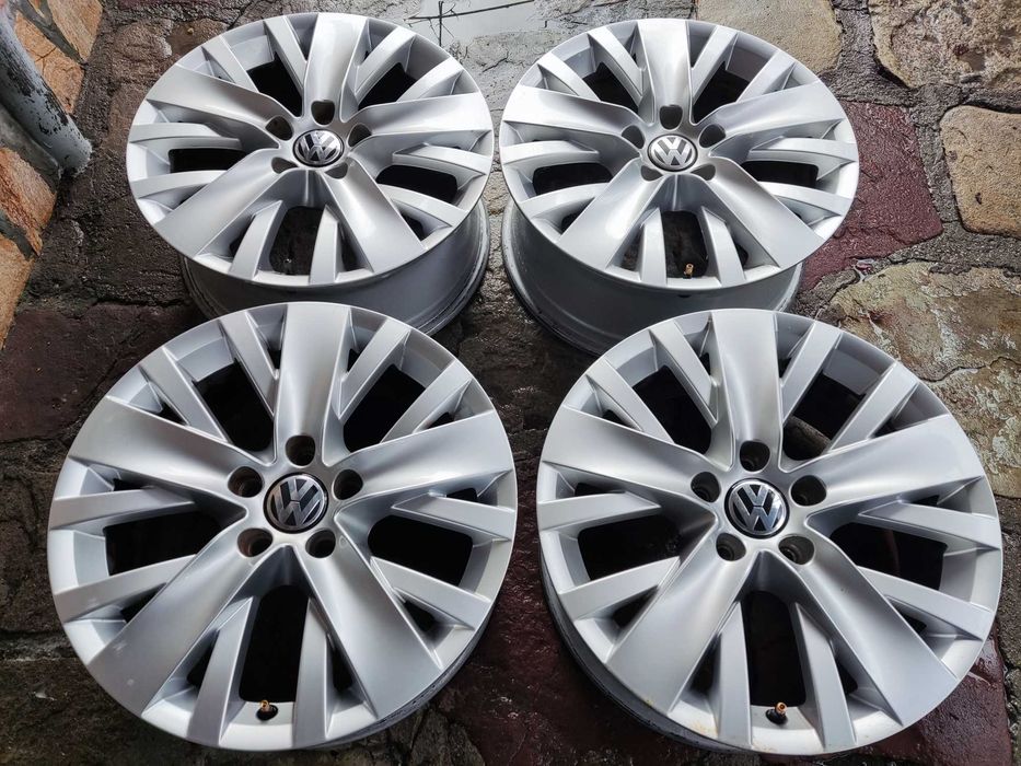 Фолксваген Тигуан 5x112 - 17 цола оригинални лети джанти VW 5х112 .