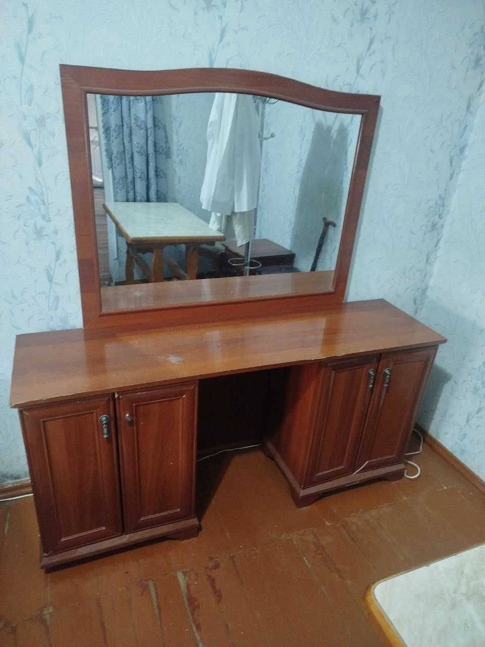 Продается спальный гарнитур в Чирчике