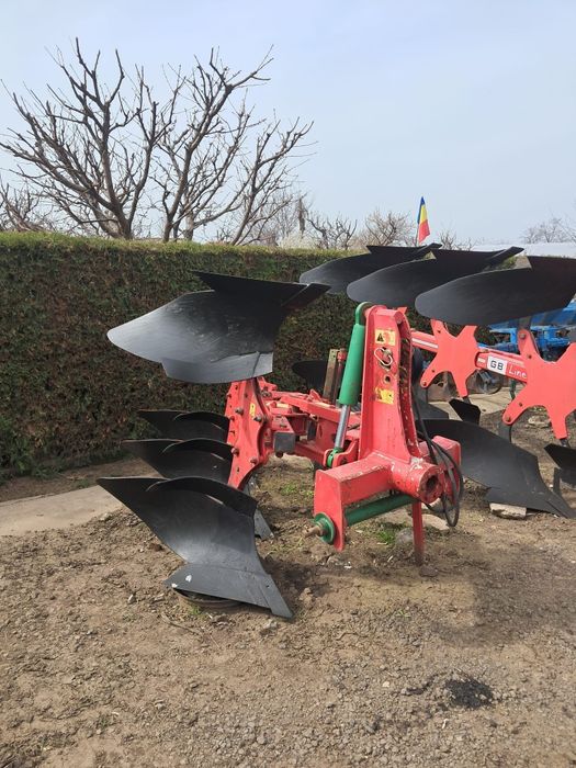 Plug reversibil 3 brazde