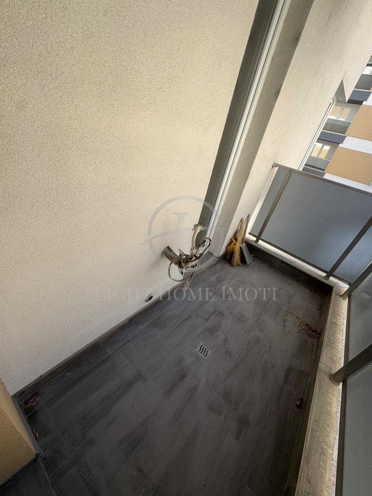 Продава се Тристаен апартамент в Пловдив, Кючук Париж - 115 кв.м за 1774 €/кв.м - Снимка #13