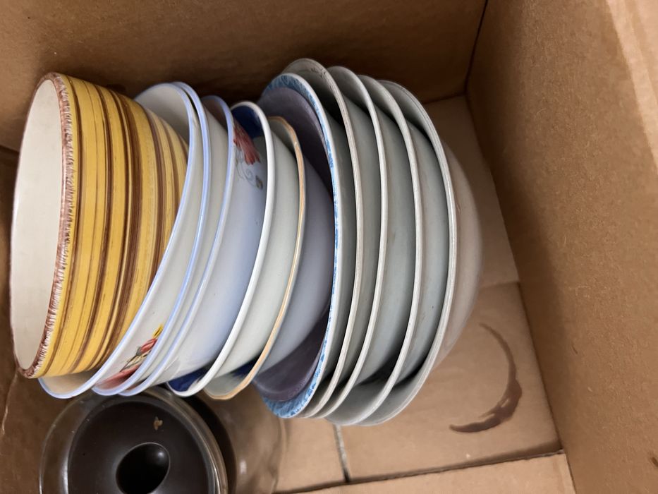 Разная посуда (тарелки)