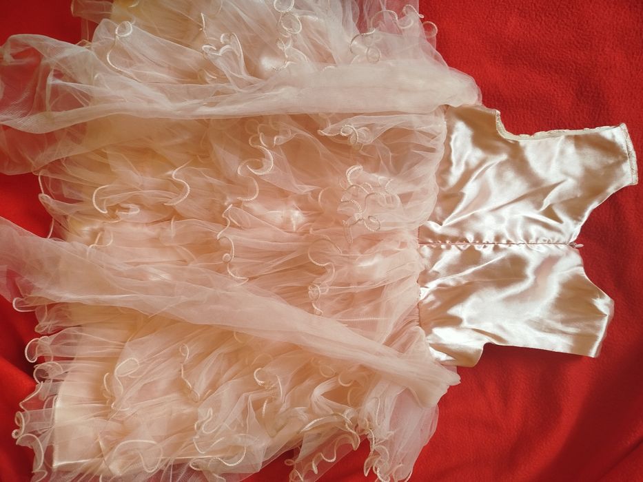 Rochita roz pal dantela voal 2 Ani cu bolero livrare gratuita OLX