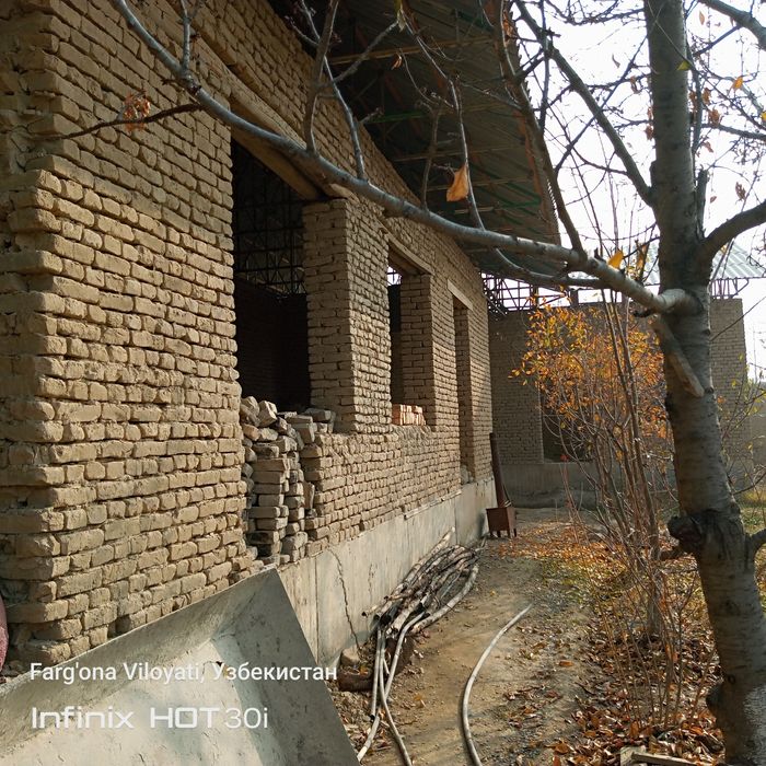 Xovli uy sotiladi Tayyor chek 10 sotik 5 xona