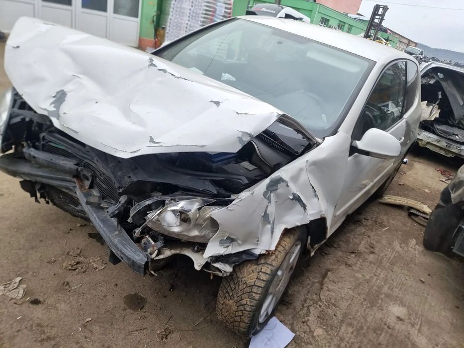 motor fara anexe cutie de viteze viteza manuala  5 trepte  timonerie  clapeta acceleratie alternator electromotor compresor clima rampa injectoare pompa abs frana tulumba  fuzeta etrier calaret punte spate jug motor Vw Golf 5, an 2008, motor 1.4 benzina,