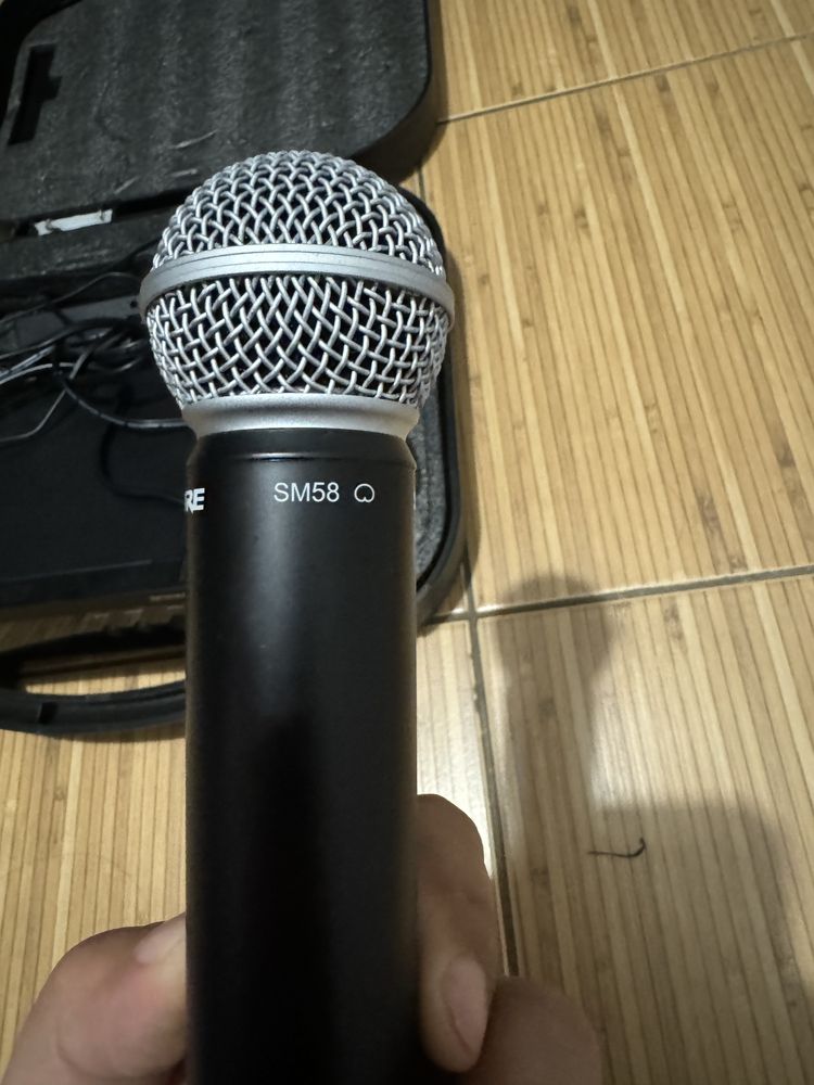Shure blx R functioneaza impecabil