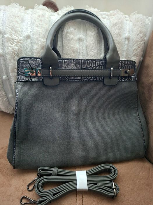 Дамско сиво палто