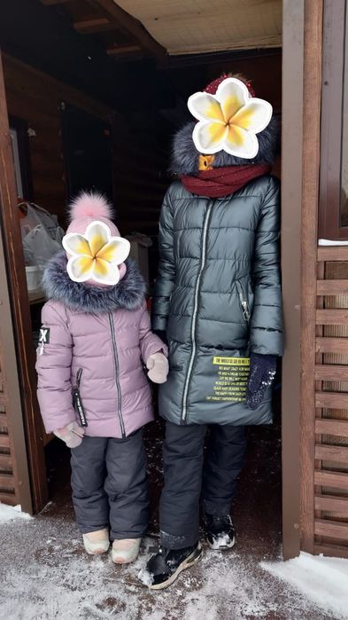 Продам детские пуховики