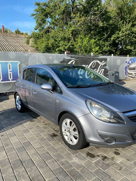 Vând Opel corsa D