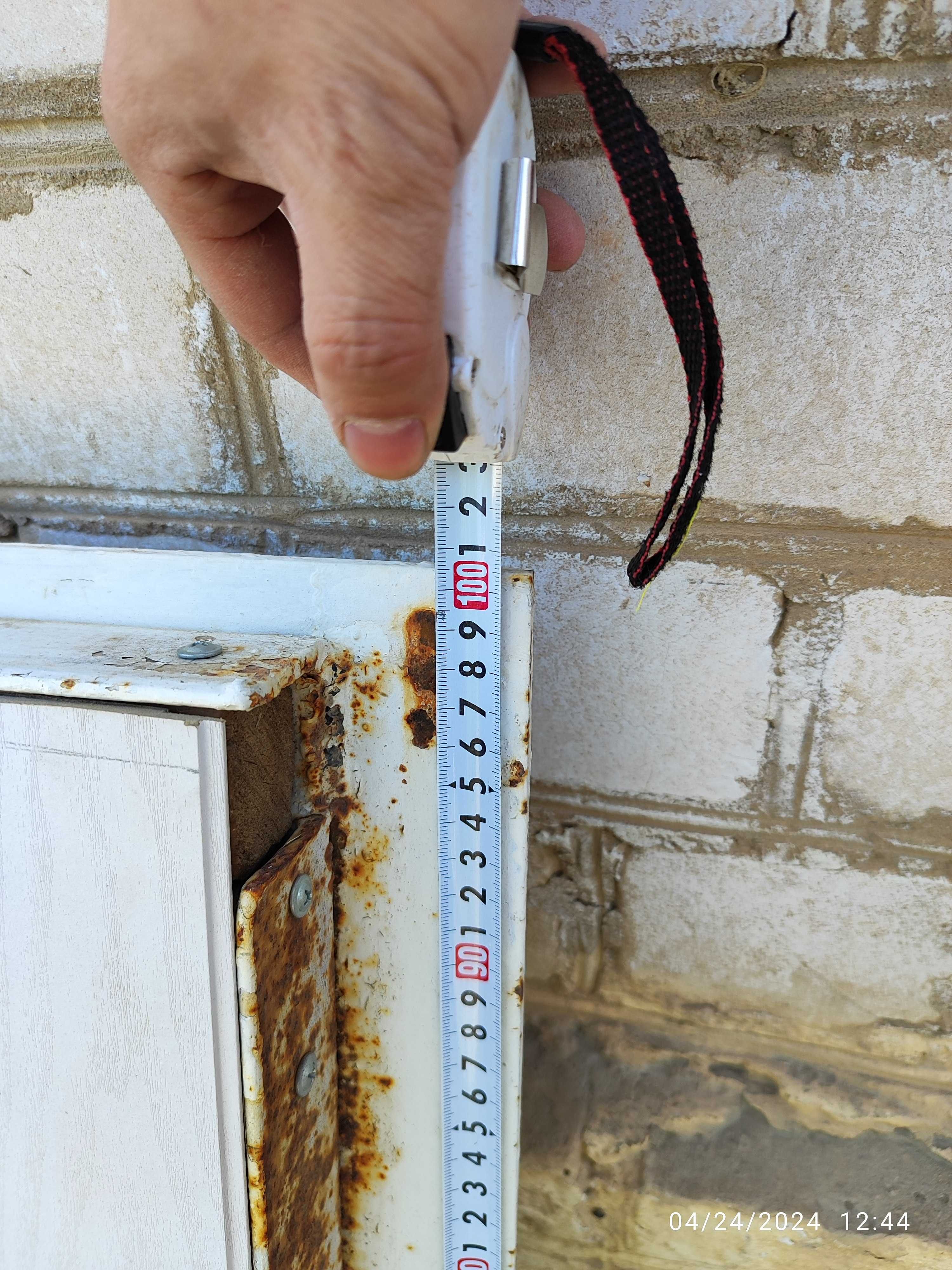 Железная дверь утепленная, 100*235 см, толщина листа 5 мм.