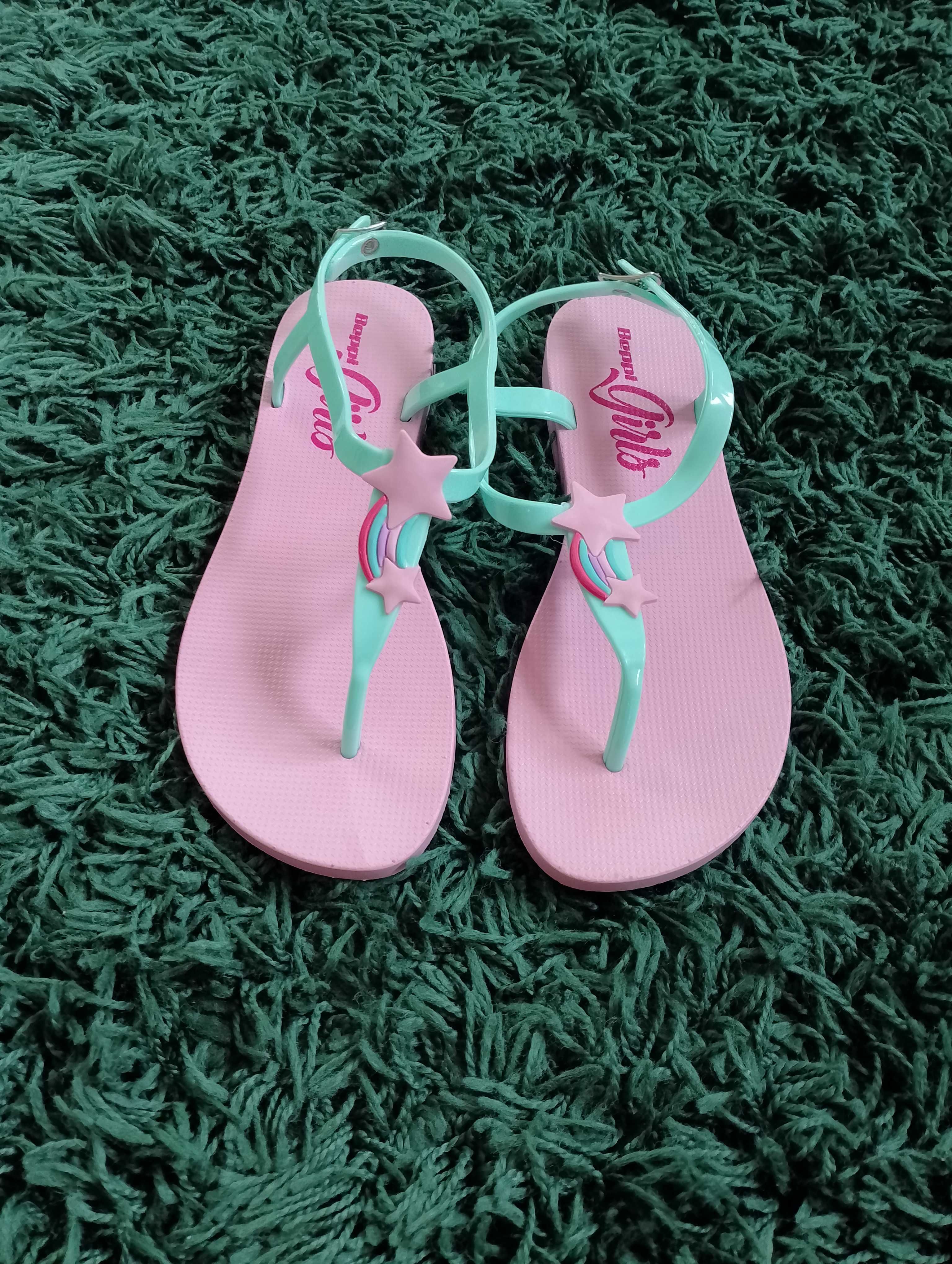 Детски сандалки за момиче