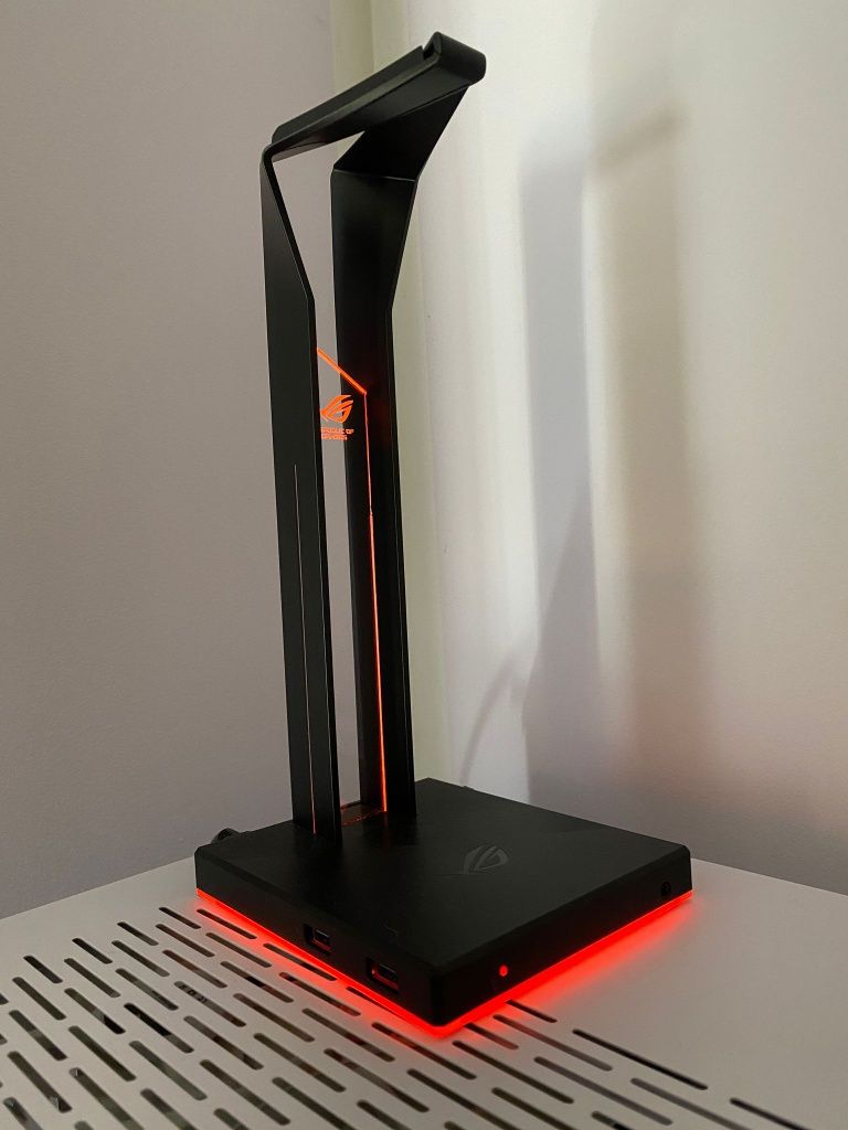 Vand Asus Rog Delta S Wireless+ Stand Rog Throne QI