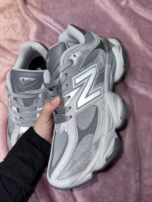 Pantofi 42 New Balance 9060 Alb Albi Gri Negru Negri noi nepurtati new