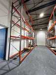 Rafturi metalice in stoc