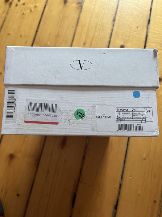 Сникърси Valentino Garavani