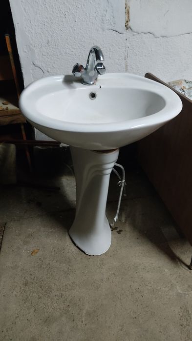 Продам раковину в комплект