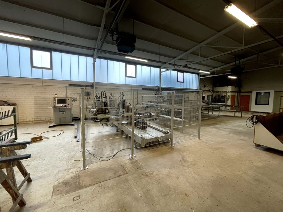 Linie completă de producție pentru ferestre din PVC (profil Rehau)