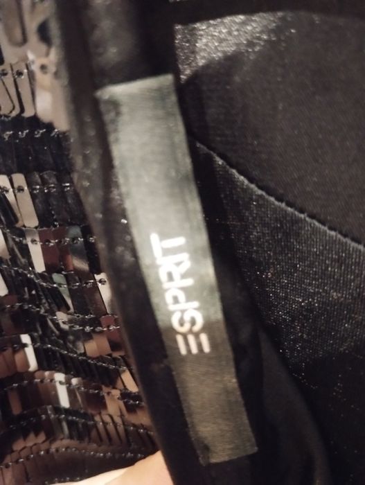 Рокля ESPRIT в пайети за специални поводи!