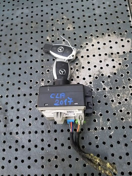 Contact auto cu cheie mercedes cla x117 a2469055801