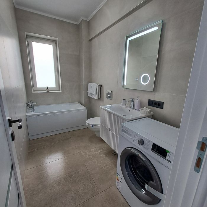 Închiriez apartament tip studio – Central, bloc nou, Lupeni - Politie