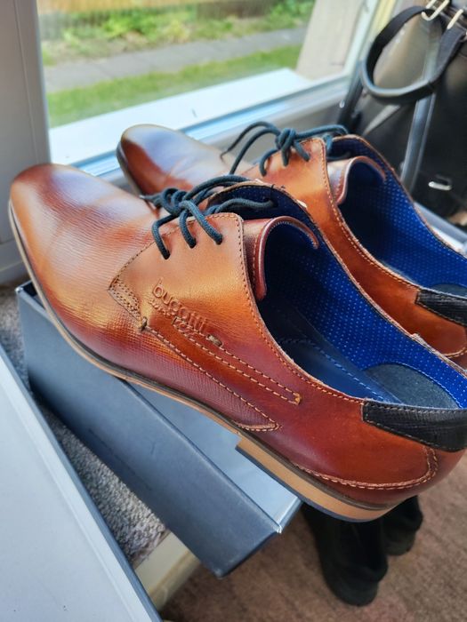 Pantofi de lux Bugatti sience 1978 culoare cognac masura 42 picior 27