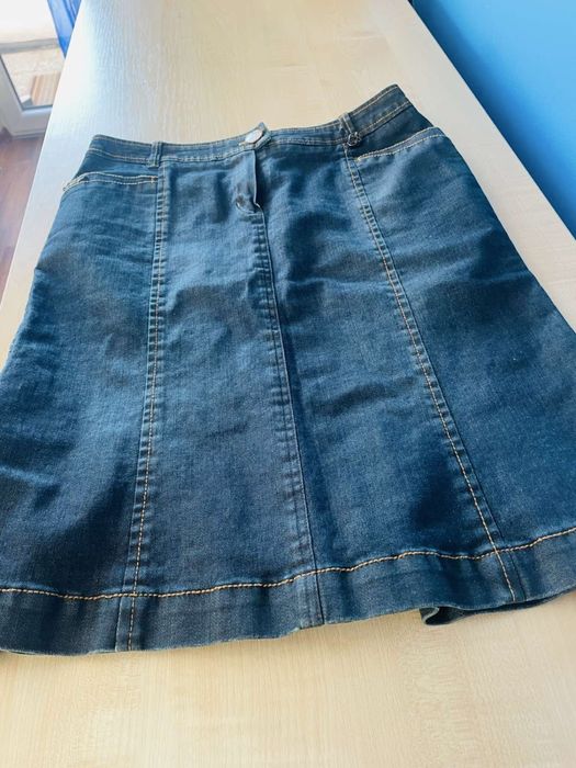 Продавам  дънкова пола