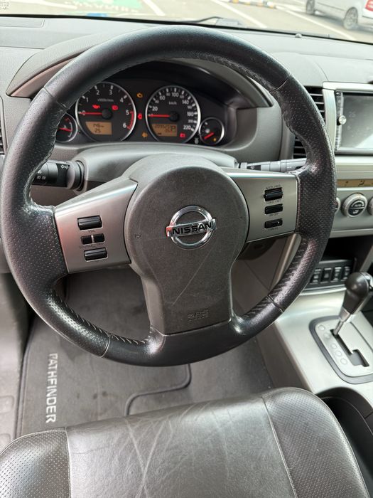 Nissan Pathfinder 2.5 Automat 4x4 7 locuri intretinuta