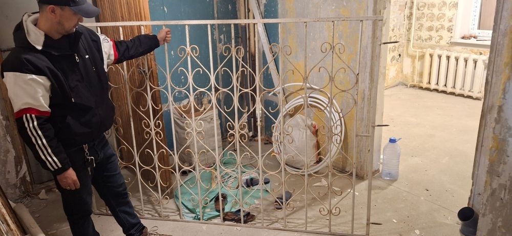 Продам железные  решётки на окна