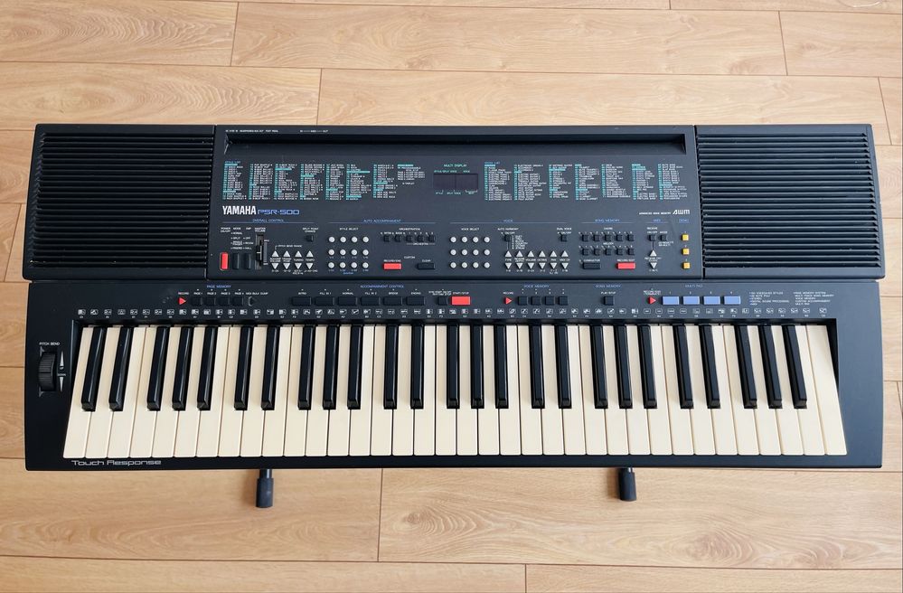 Синтезатор Yamaha PSR i500